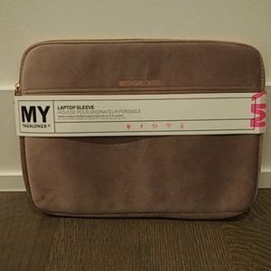 Laptop sleeve holder